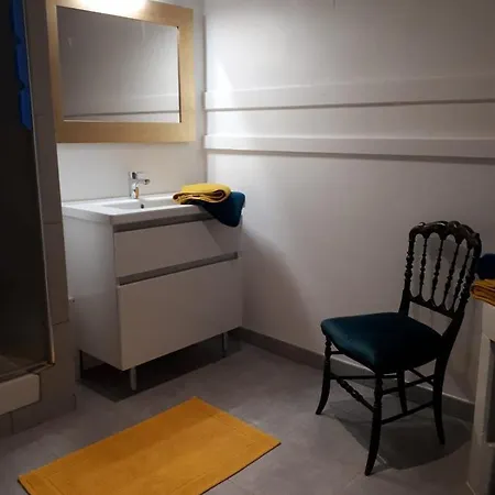 Relais Du Bois Des Cees Konukevi